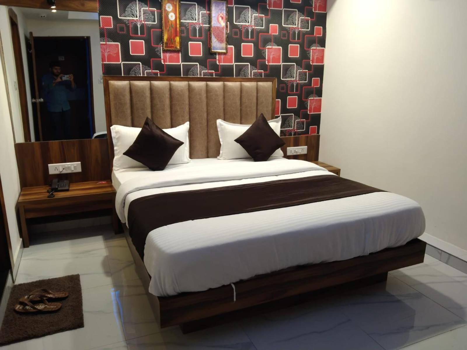 Hotel Sun Shine Amhedabad Dış mekan fotoğraf